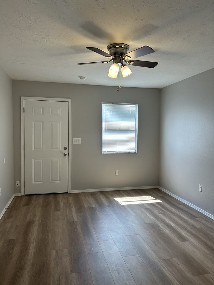 172 Brooke Lynn Dr #D - Photo 4 of 7