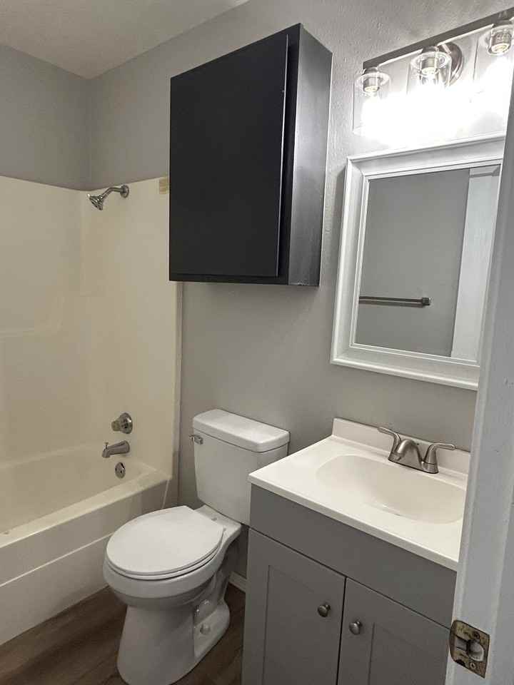 172 Brooke Lynn Dr #D - Photo 5 of 7