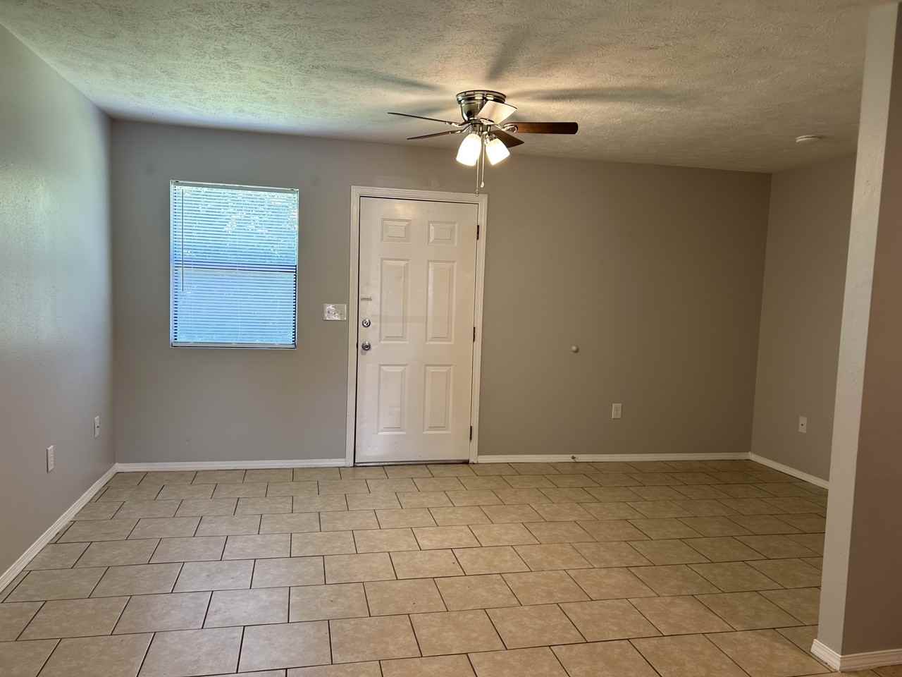174 Brooke Lynn Dr #D - Photo 3 of 7