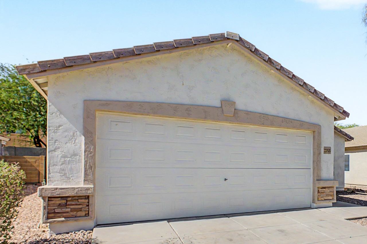 22820 W Papago St #1 - Photo 7 of 31