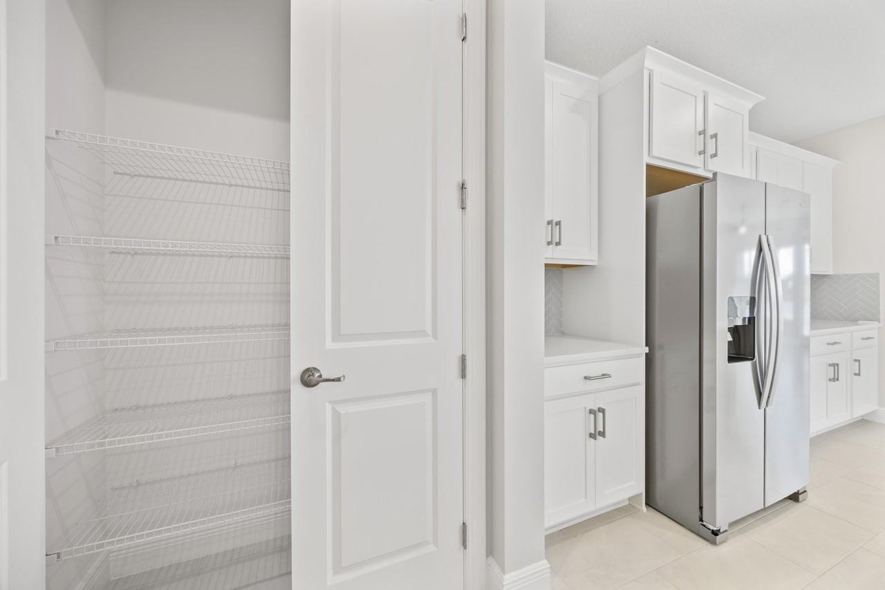 3552 Nw Solange Ct #0 - Photo 4 of 43