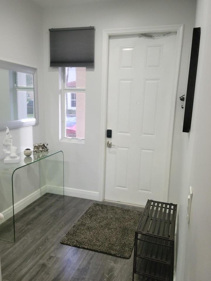 6960 Long Pine Cir - Photo 3 of 45