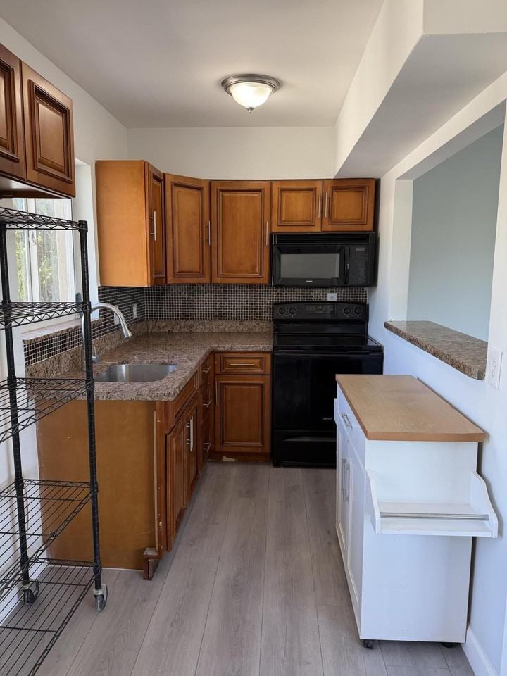 510 Sw 15th St #204 - Photo 3 of 13