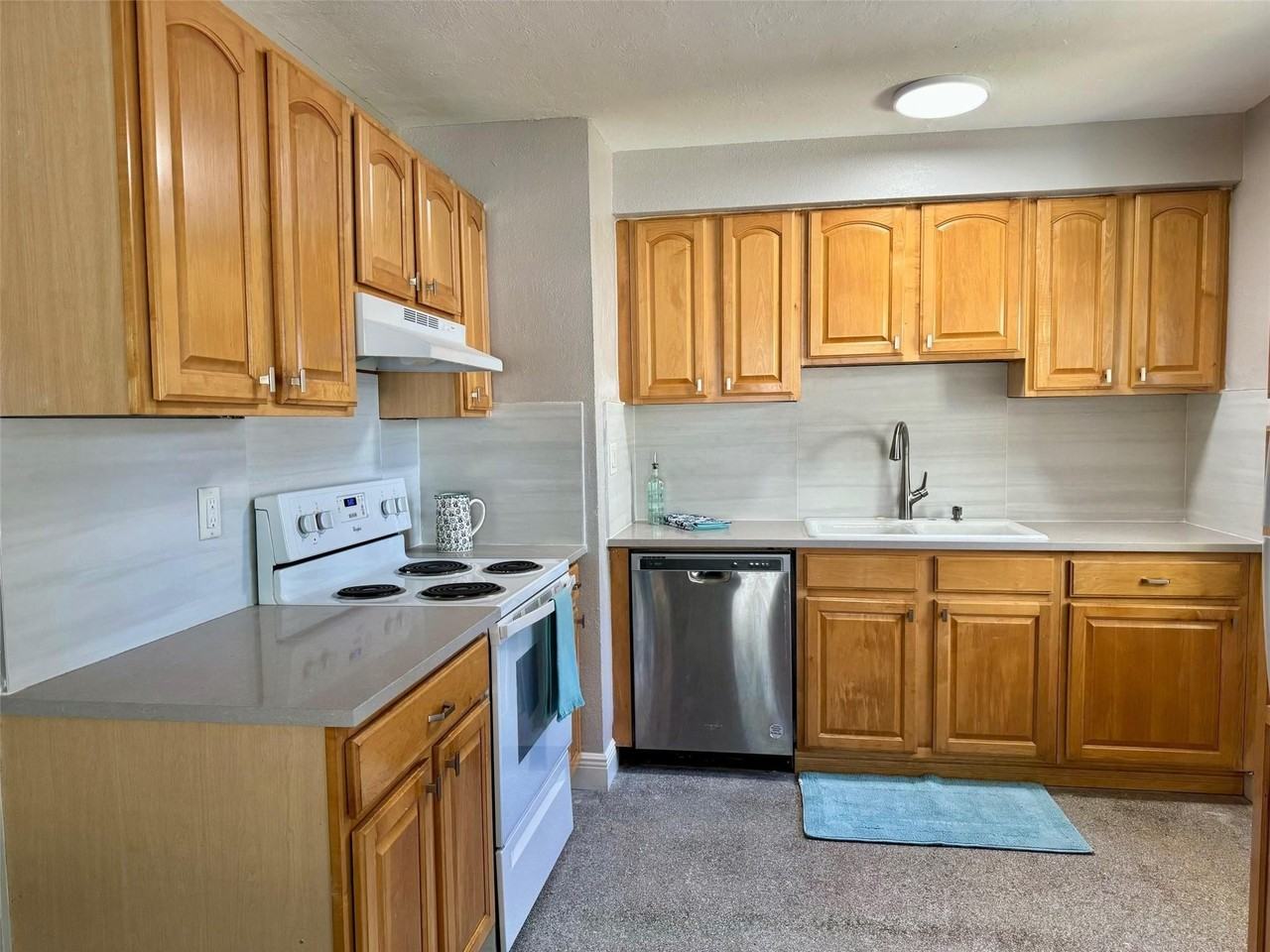 2624 Ne 8th Ct - Photo 5 of 20