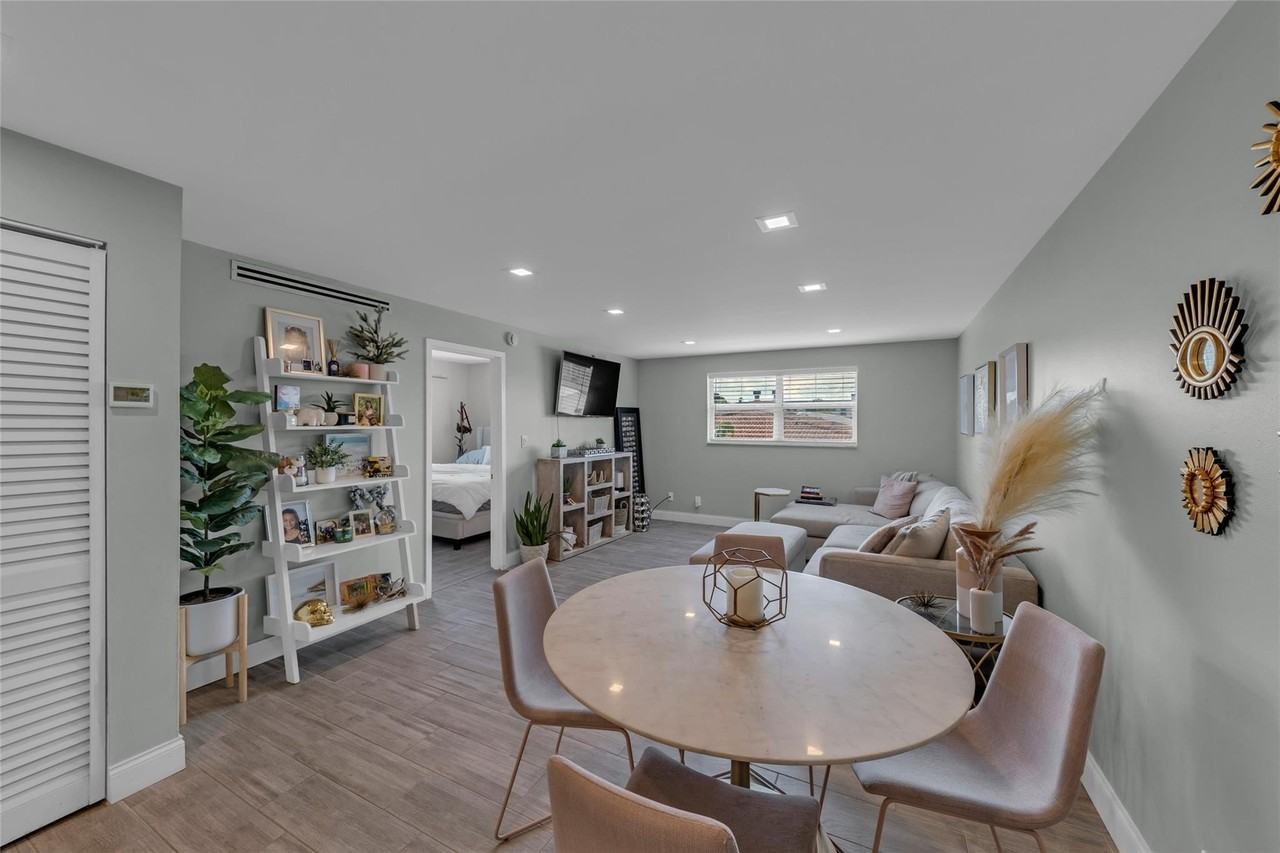 611 Ne 14th Ave #306 - Photo 6 of 25