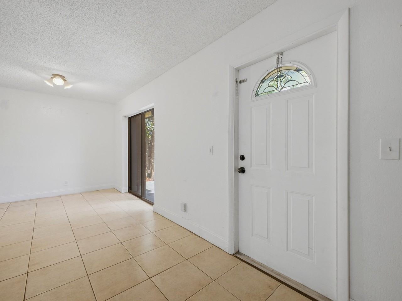 105 Woodland Rd - Photo 7 of 44
