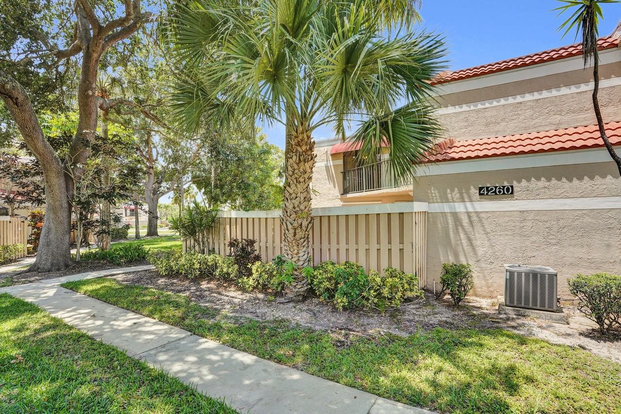 4260 Village Dr #D - Photo 2 of 31