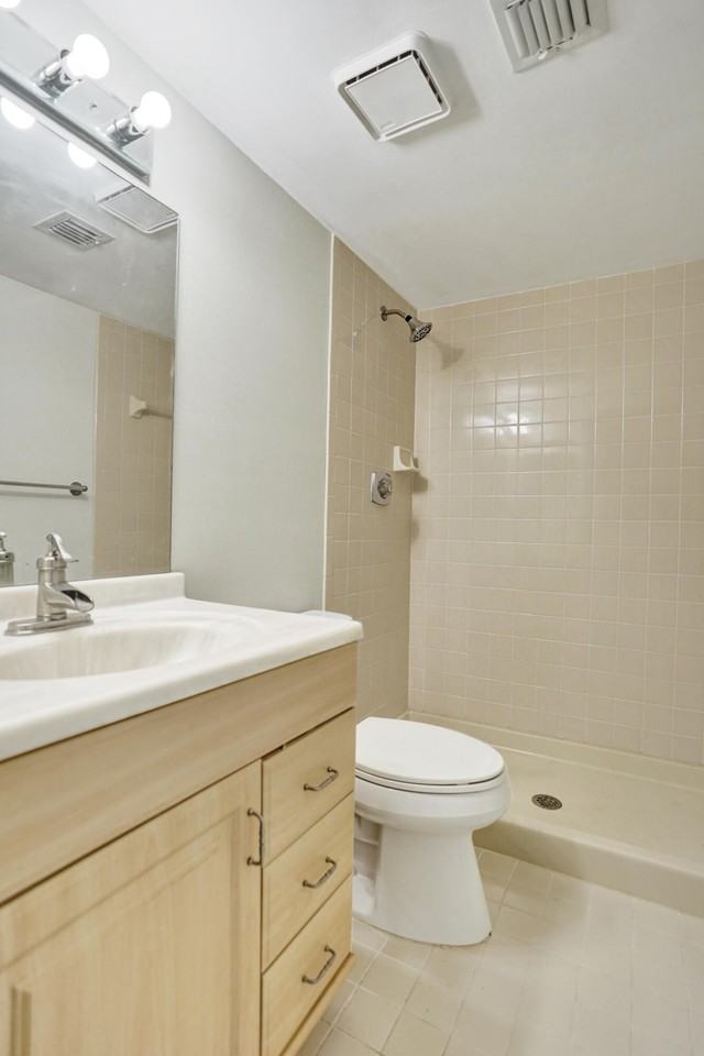 4260 Village Dr #D - Photo 7 of 31