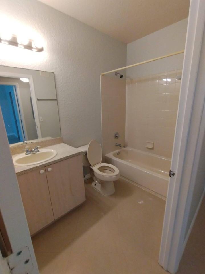 2307 Belmont Ln #2307 - Photo 6 of 13