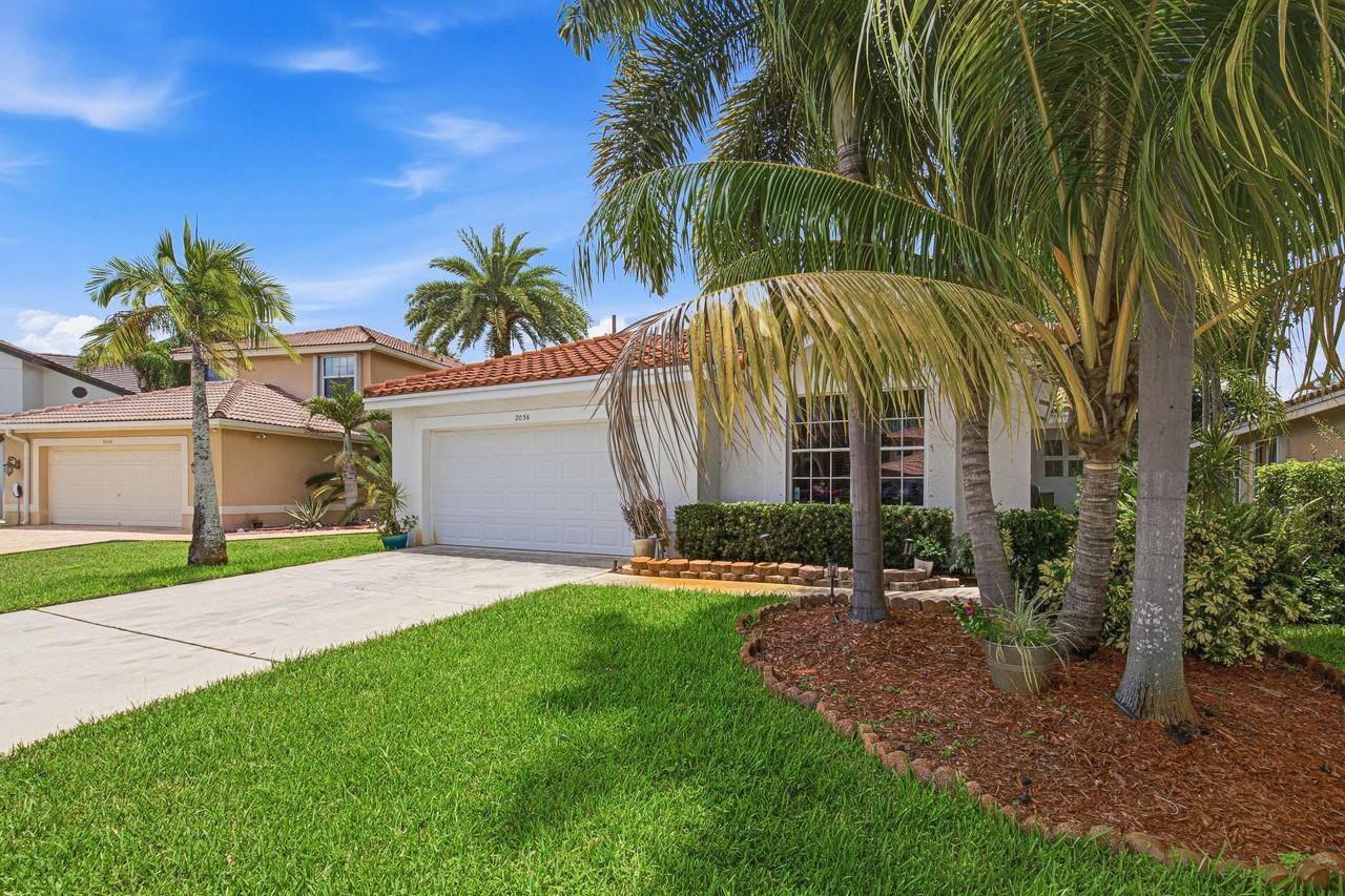 2036 Nw 183rd Cir - Photo 3 of 31