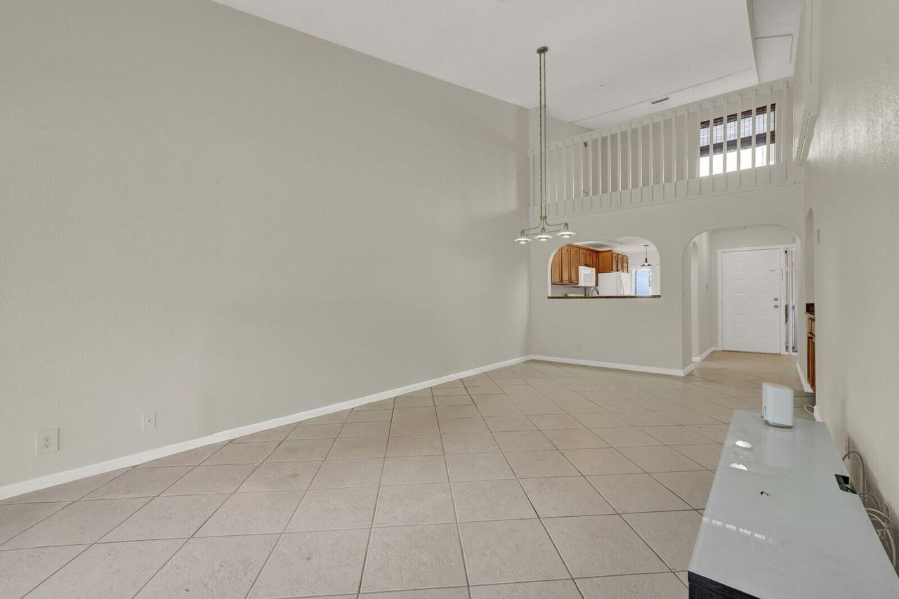 6371 Toulon Dr - Photo 6 of 32