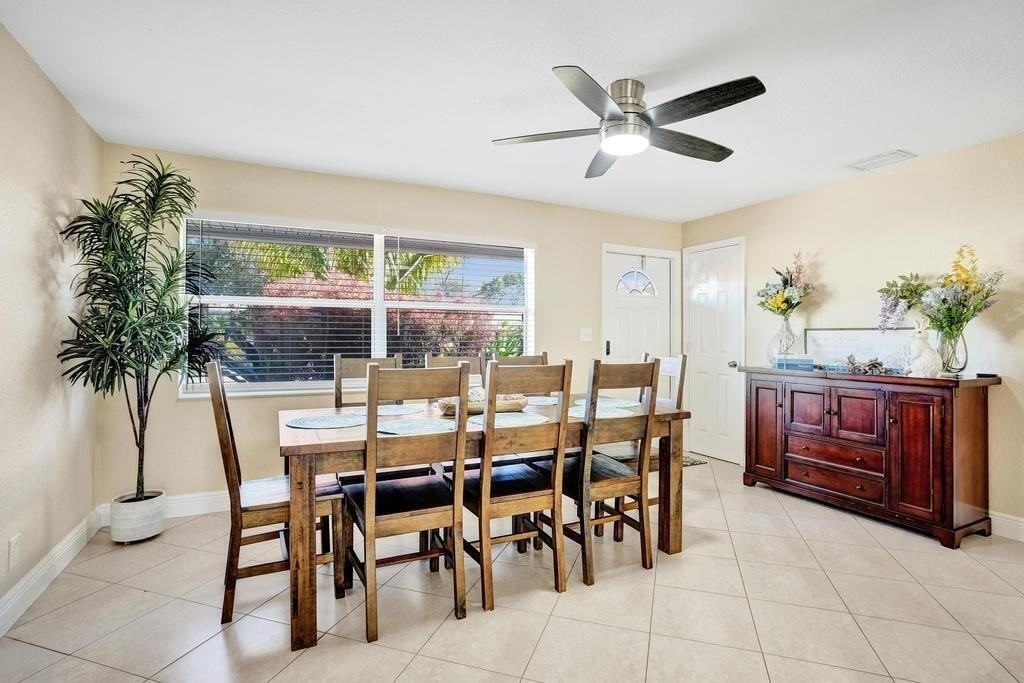 740 Buttonwood Rd - Photo 3 of 41