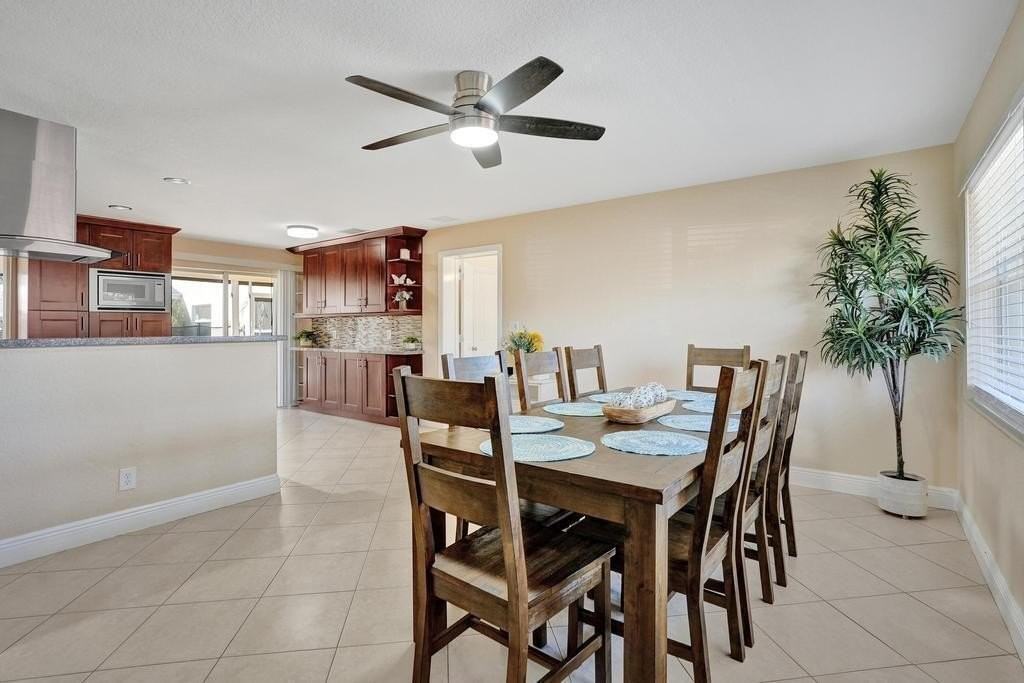 740 Buttonwood Rd - Photo 4 of 41