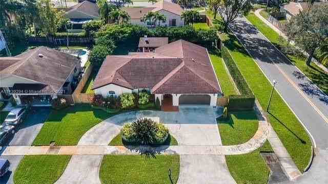 11798 Sw 51st Ct - Photo 2 of 32