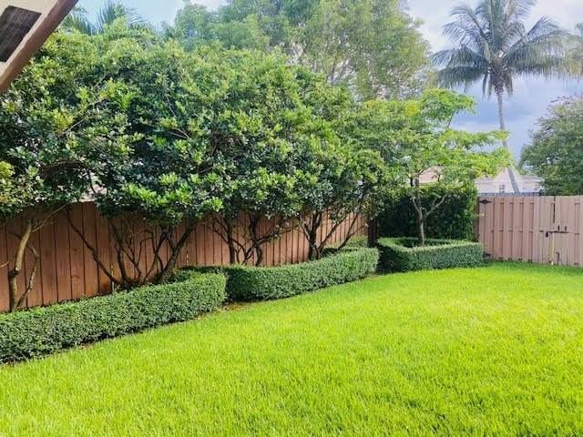 11798 Sw 51st Ct - Photo 5 of 32