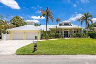 851 Sw Pine Tree Ln - Photo 1 of 1