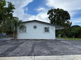 841 Nw 39th St #1-4 - Photo 1 of 1
