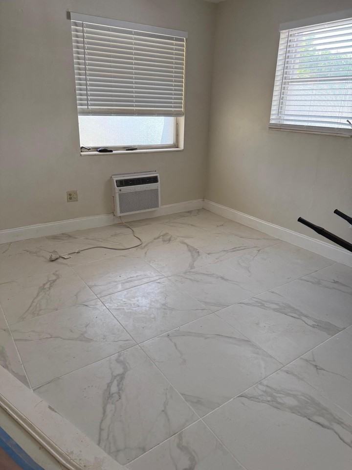 841 Nw 39th St #1-4 - Photo 2 of 4