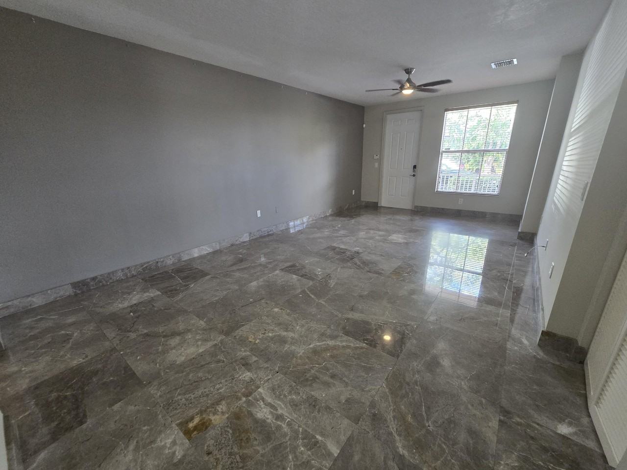 1344 Sw 2nd Ct #1344 - Photo 3 of 20