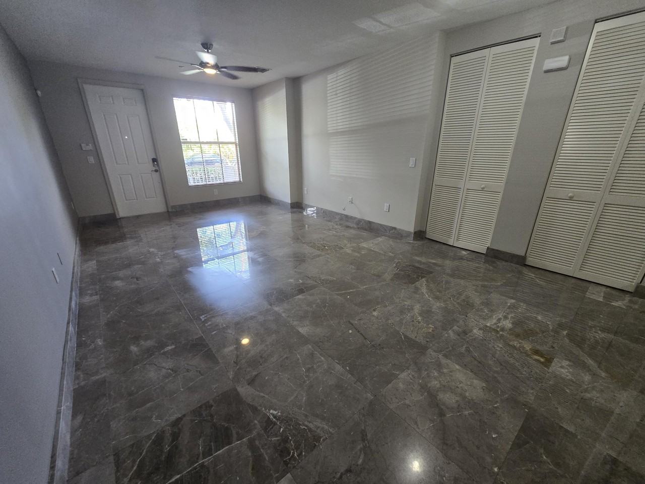 1344 Sw 2nd Ct #1344 - Photo 4 of 20