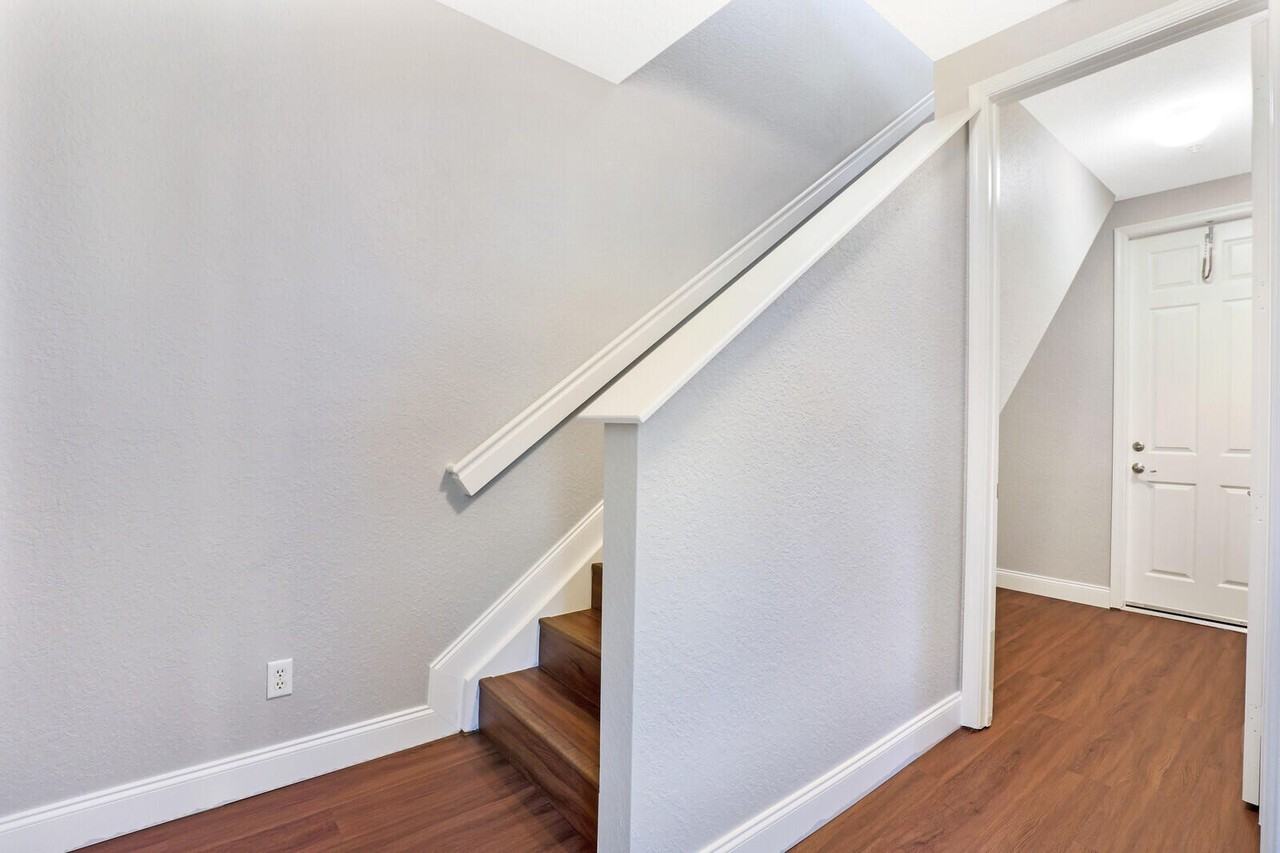 1578 Frederick Small Rd - Photo 6 of 34
