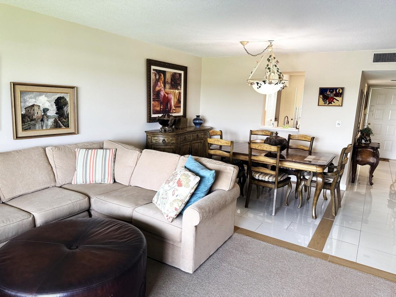 7146 Huntington Ln #403 - Photo 7 of 44