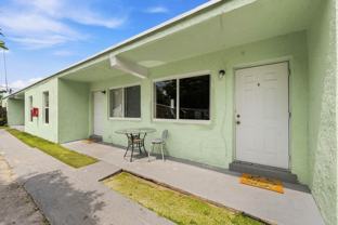 166 Sw 3rd St #AD - Photo 1 of 1