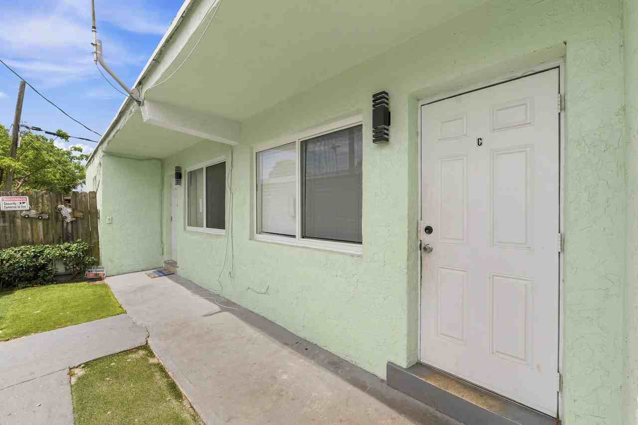 166 Sw 3rd St #AD - Photo 2 of 20