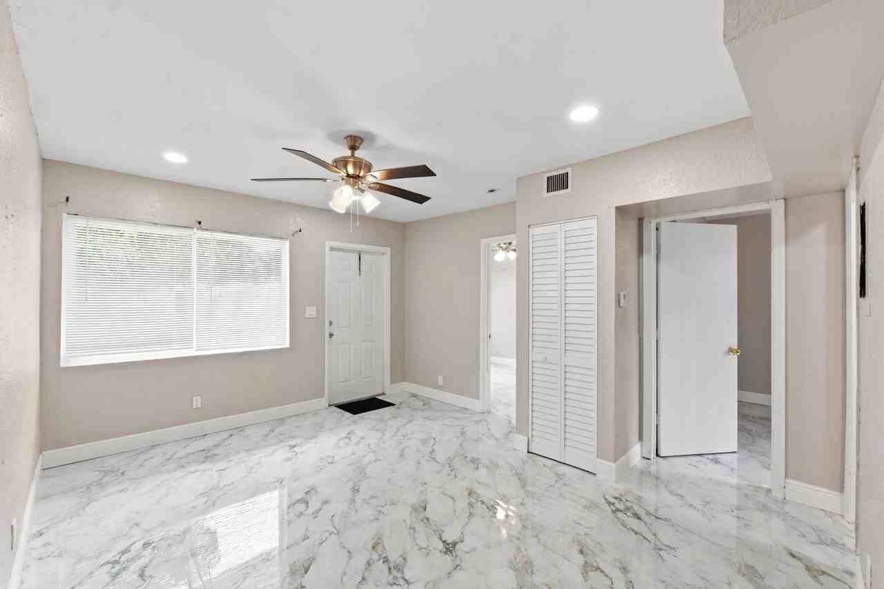 166 Sw 3rd St #AD - Photo 4 of 20