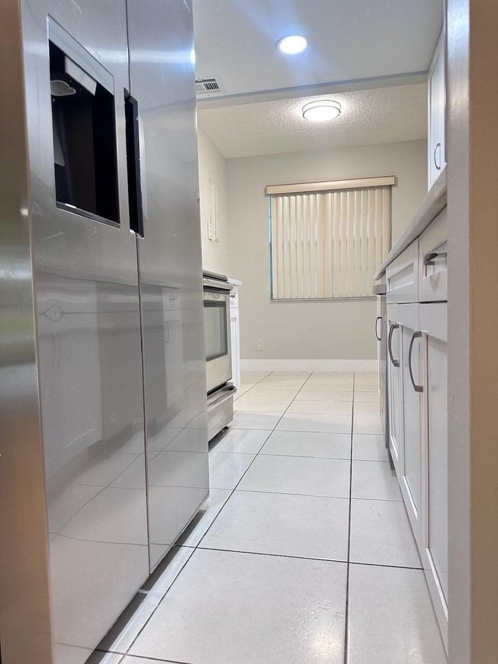 3101 Nw 47th Ter #120 - Photo 4 of 24