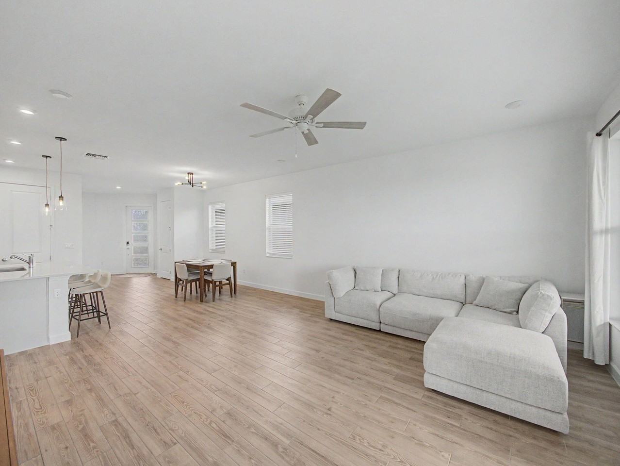 9140 Sw Remy Ln - Photo 6 of 16