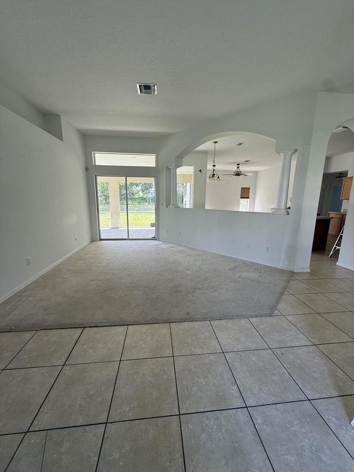 3419 Sw Galeti St - Photo 2 of 15