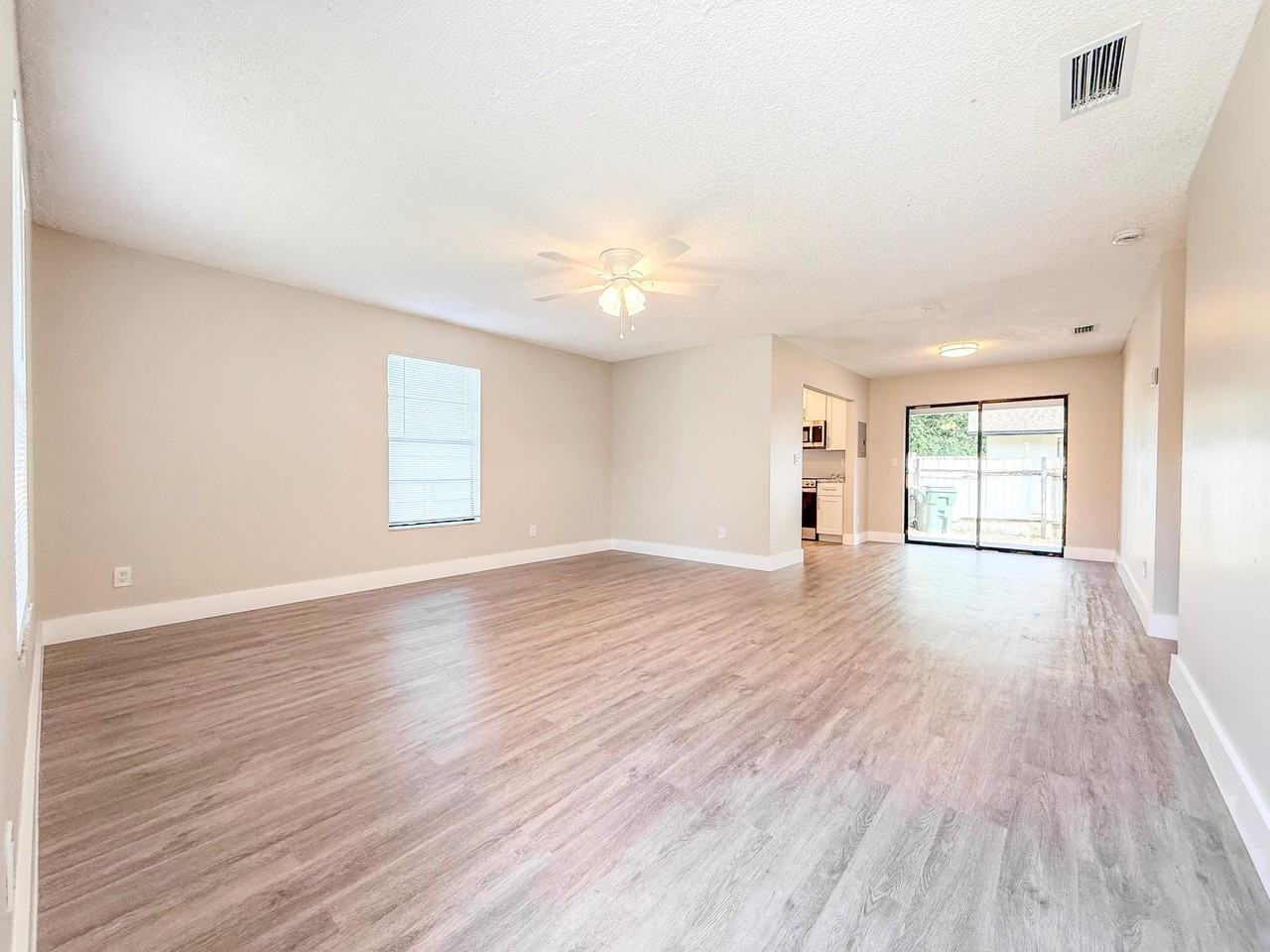 3082 Swain Blvd - Photo 2 of 18