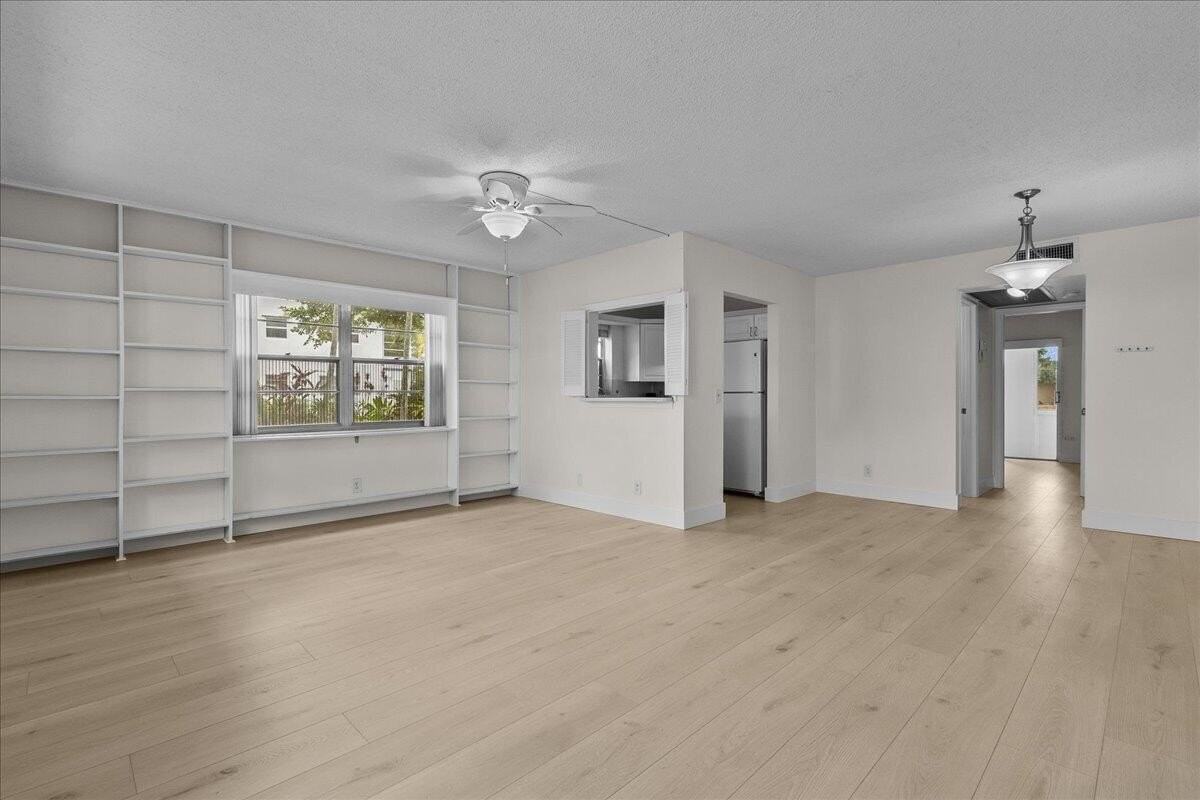 142 Kent I - Photo 2 of 31