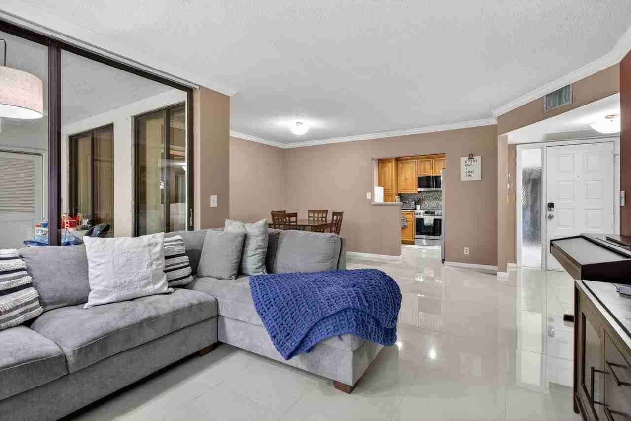 4483 Carambola Cir S #4483 - Photo 4 of 18