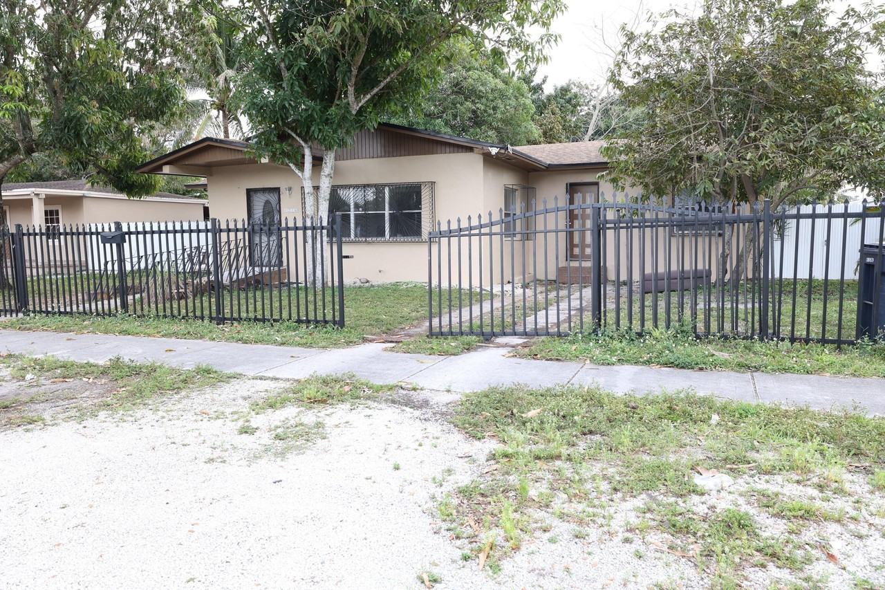 1216 Jann Ave #A - Photo 3 of 9