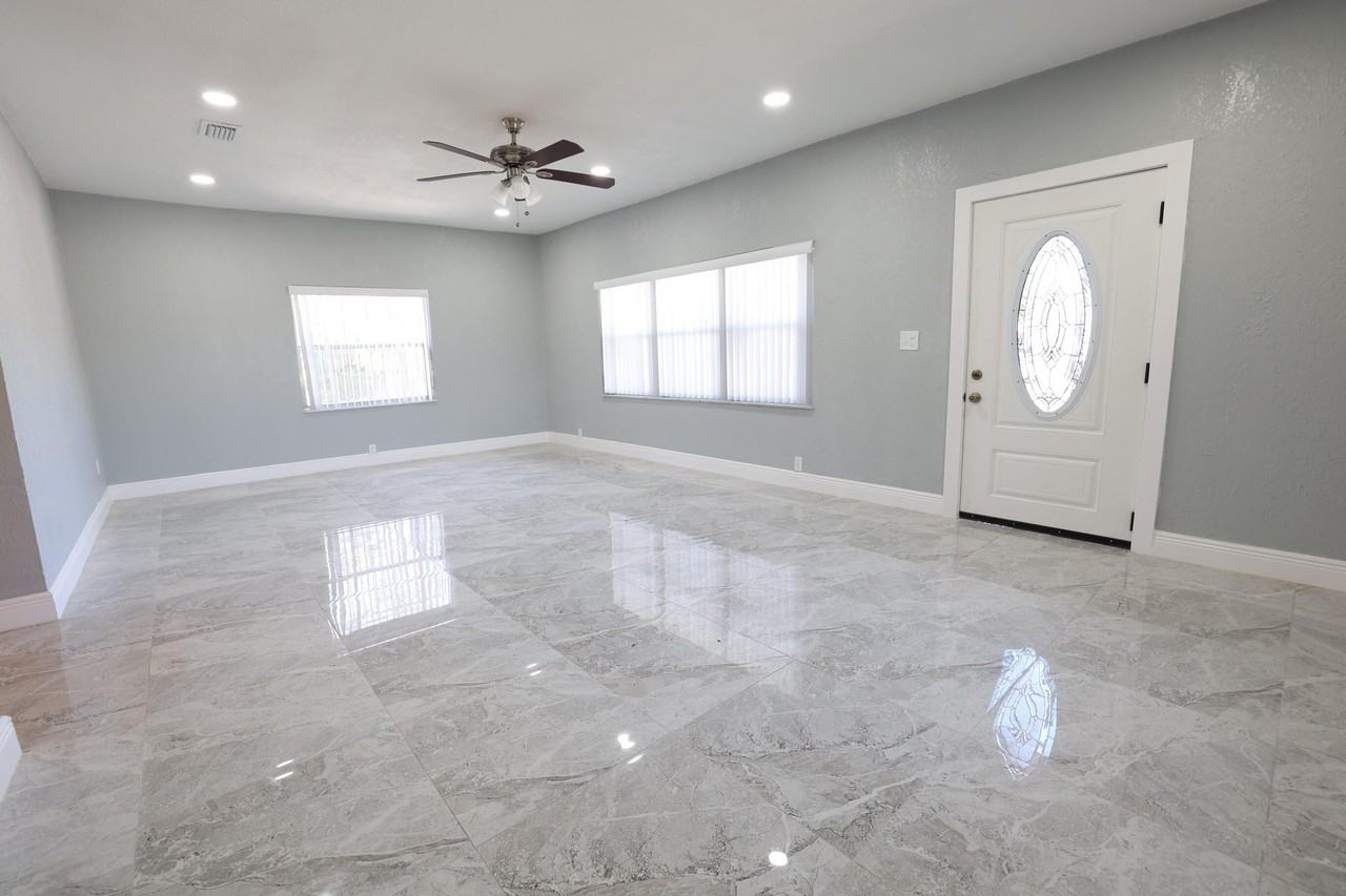 1216 Jann Ave #A - Photo 5 of 9