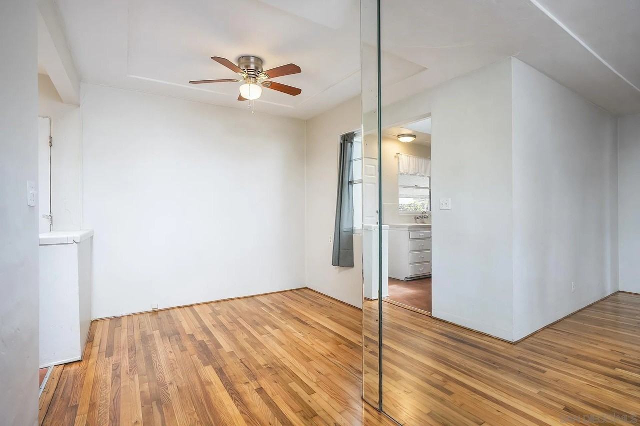 1537 Sunset Cliffs Blvd - Photo 7 of 33