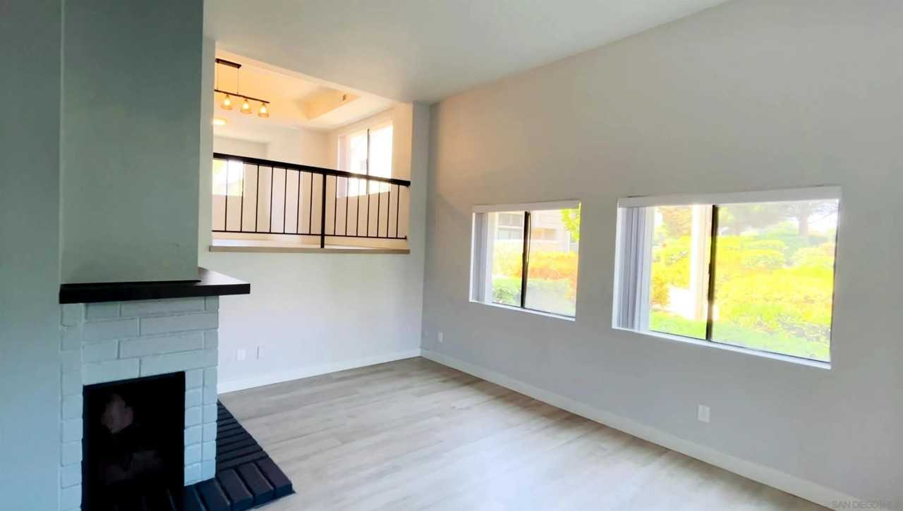 4022 Mahaila Ave #C - Photo 2 of 22