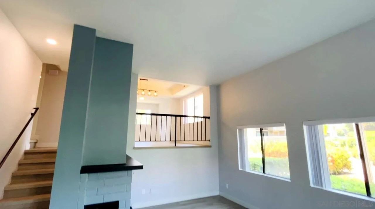 4022 Mahaila Ave #C - Photo 4 of 22