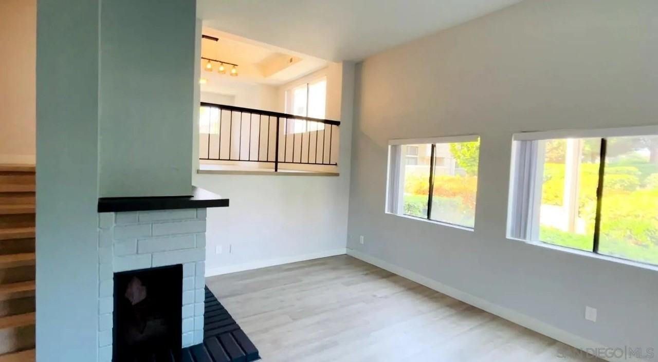 4022 Mahaila Ave #C - Photo 5 of 22