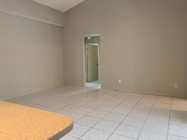 1098 Elmsford St Nw - Photo 4 of 26