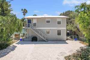 featured image of 207 9th St #B