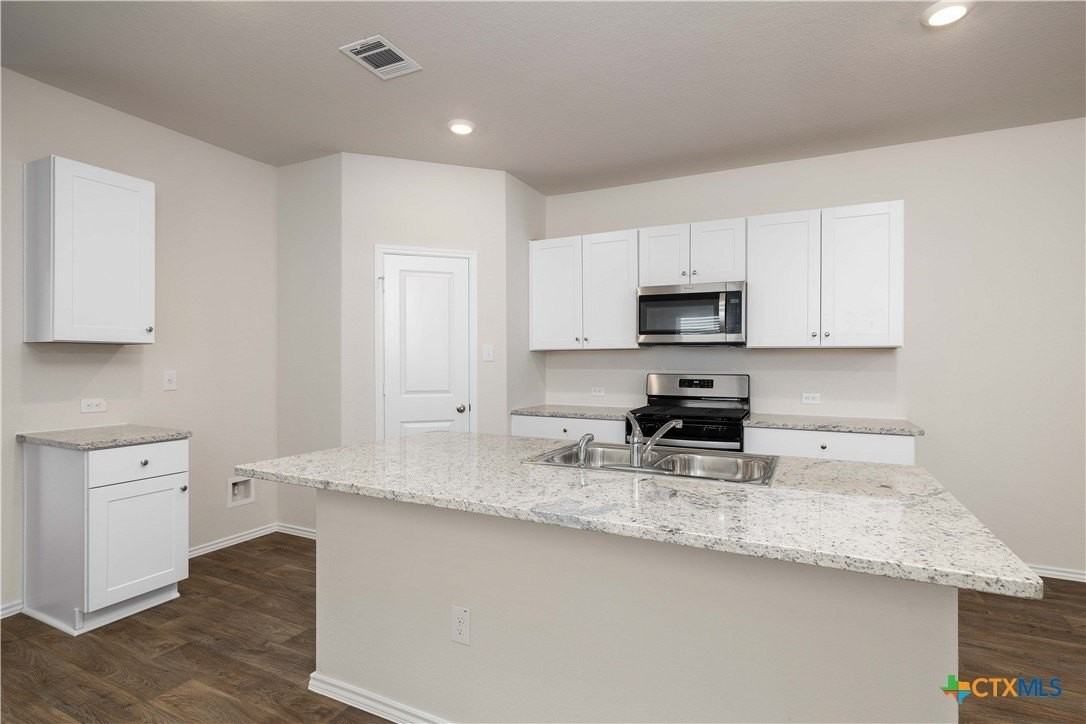 2881 Brogan Crk - Photo 5 of 24