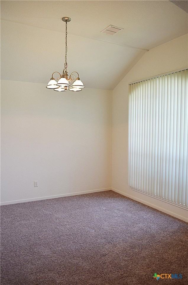 5802 Venetian Ct - Photo 5 of 38