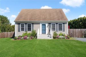 featured image of 17 Old Farm Way