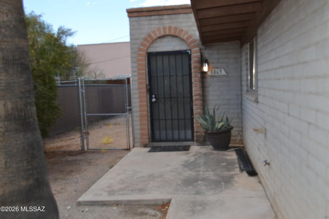 3865 E Glenn St - Photo 2 of 21