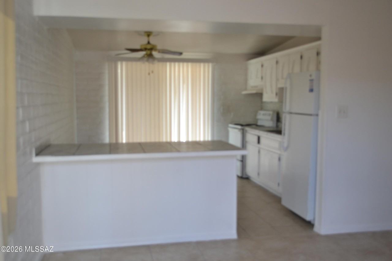 3865 E Glenn St - Photo 6 of 21