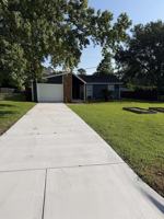 featured image of 2434 Dundee Dr