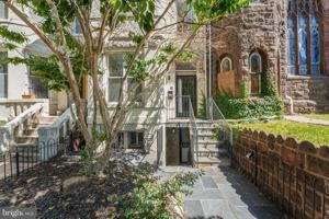 featured image of 11 R St Nw #1
